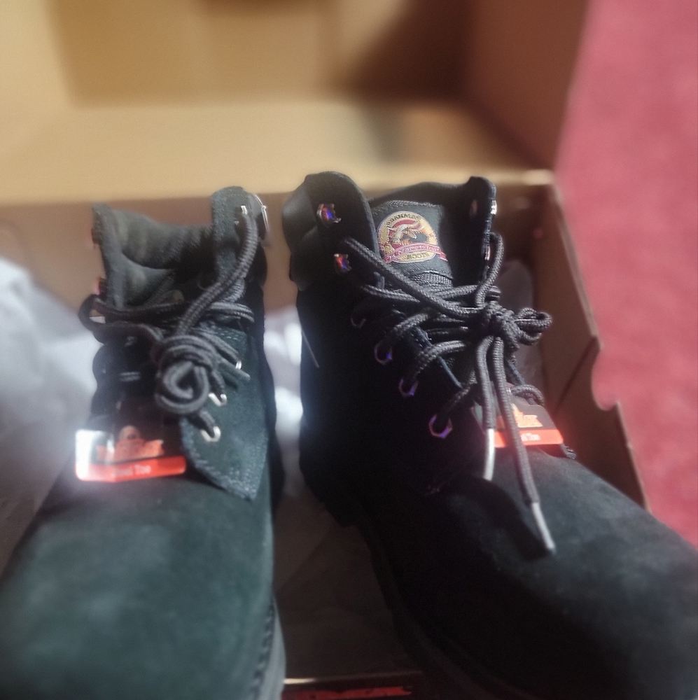 NWT mnes steel toe work boots 9